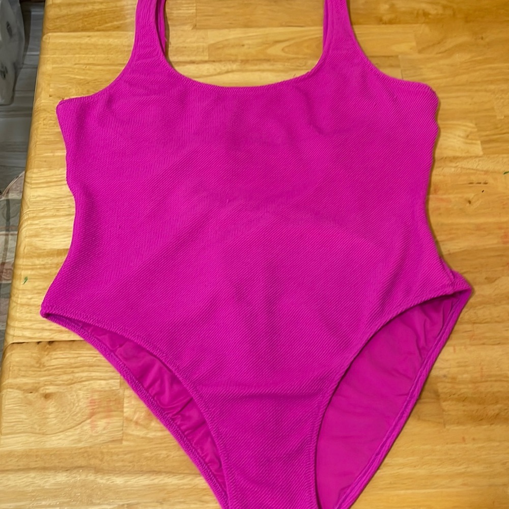 Love&Sports…one piece ribbed pink swimsuit size XL (16-18)